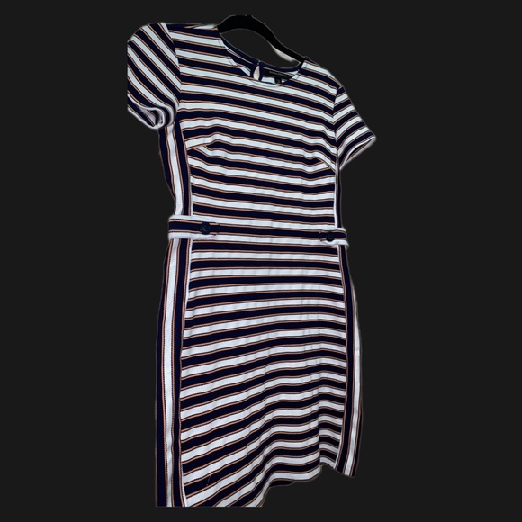 Banana Republic Bodycon Dress (worn once) - Picture 2 of 7